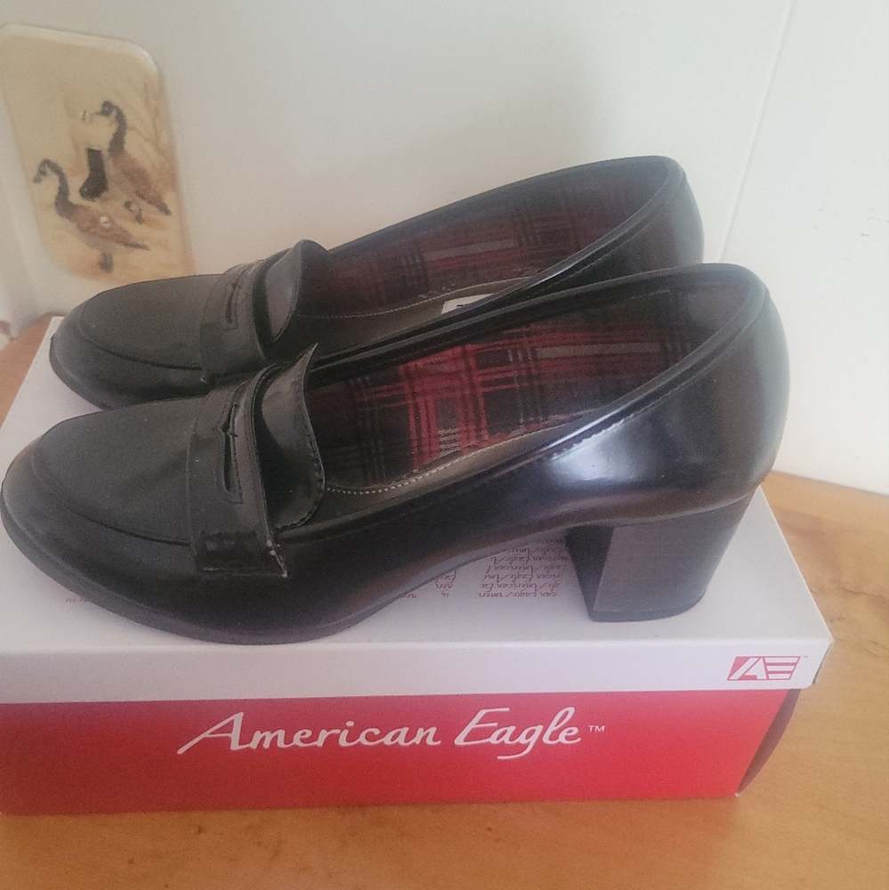 American Eagle Penny Loafer heels